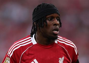 فريمبونج عن لاعب ليفربول أسطورة واللعب بجانبه شرف