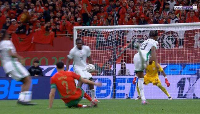 هل حرم الحكم المغرب من ركلة جزاء امام نيجيريا بنصف نهائي كأس أمم أفريقيا