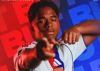 إندريك يعلق على إقالة ألونسو وأول أهدافه مع ليون