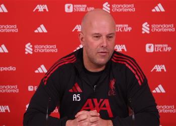 سلوت يعلن موعد عودة محمد صلاح إلى ليفربول وموقفه من مباراة بيرنلي