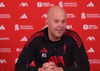 سلوت يوضح موقف ليفربول من انتقالات الشتاء وهدفه قبل مباراة بيرنلي في الدوري الإنجليزي