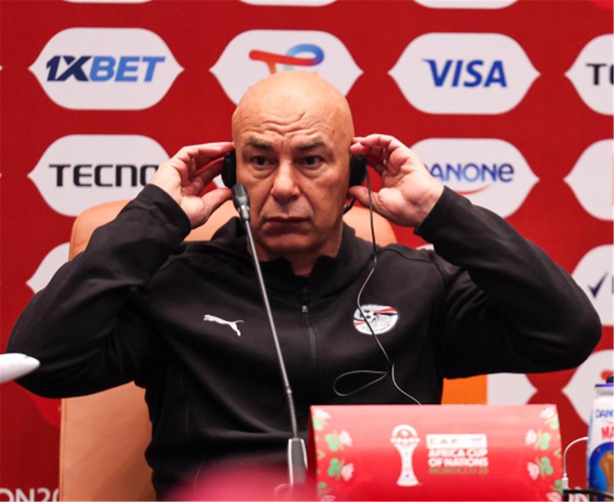 جدل في المؤتمر.. حسام حسن يرد بغضب على سؤال صحفي مغربي: ليس محترمًا 