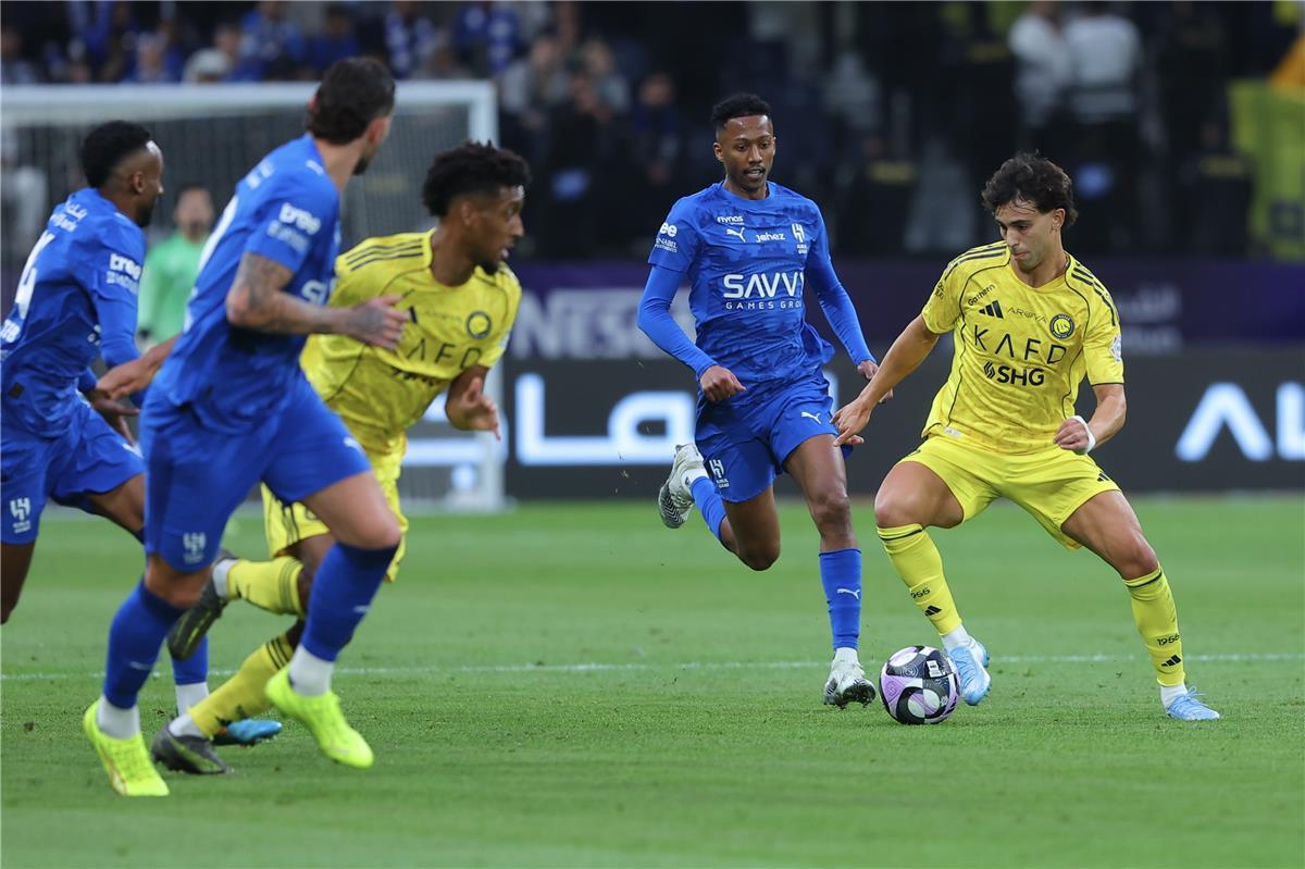 ترتيب الدوري السعودي بعد فوز الهلال على نيوم