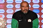 مدرب نيجيريا يشتكي قبل لقاء مصر: نواجه نفس أزمة مباراة المغرب