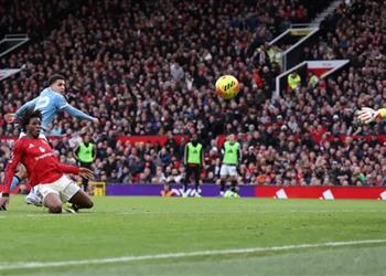 فيديو دورجو يسجل هدف مانشستر يونايتد الثاني أمام مانشستر سيتي