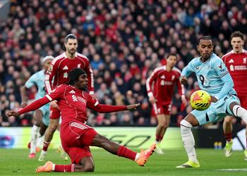 فيديو الرابع على التوالي ليفربول يسقط في فخ تعادل مخيب مع بيرنلي بـ الدوري الإنجليزي