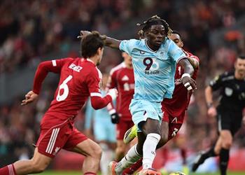 رجل مباراة ليفربول وبيرنلي في الدوري الإنجليزي