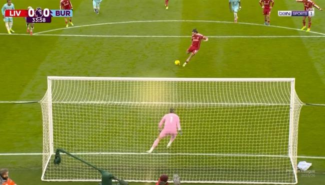 سوبوسلاي يهدر ركلة جزاء في مباراة ليفربول وبيرنلي بالدوري الانجليزي