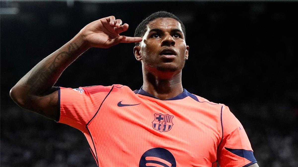 سبورت: 3 أسباب تدفع برشلونة لتفعيل شراء راشفورد من مانشستر يونايتد