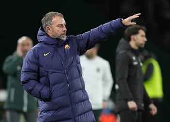 فليك بعد هزيمة برشلونة أمام سوسيداد الأسوأ حظ ا في مسيرتي ولن أهدر وقتي بشأن التحكيم