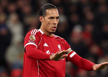 فان دايك التعادل مع ليدز يونايتد محبط ولا وقت للندم