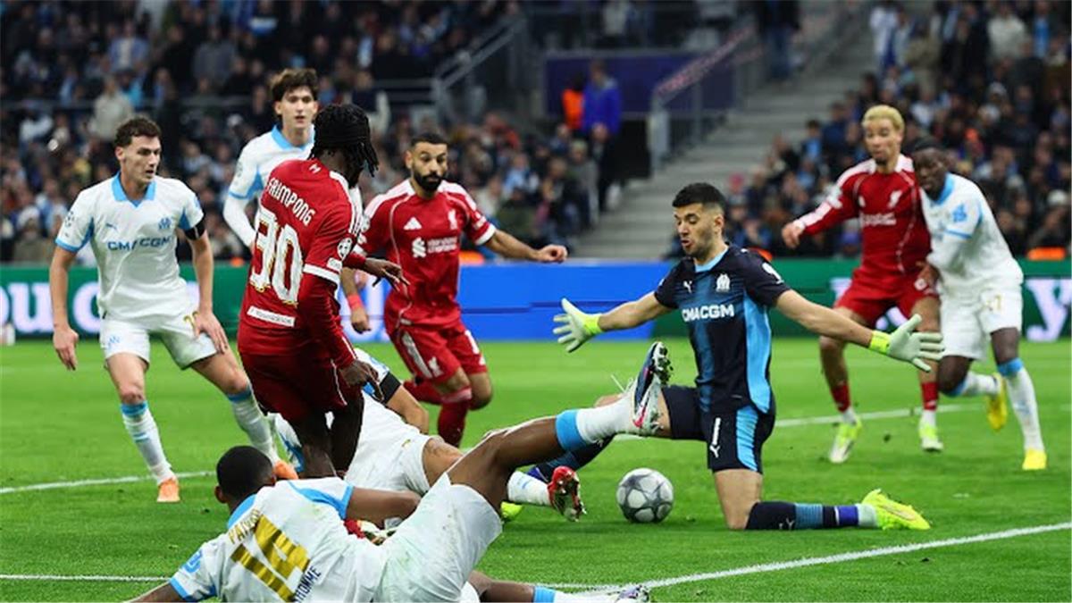 فريمبونج: كنت أريد تمرير كرة الهدف إلى محمد صلاح.. وننافس على لقب دوري أبطال أوروبا 