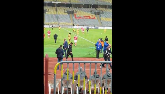 كواليس الشوط الاول من مباراة الاهلي ويانج افريكانز