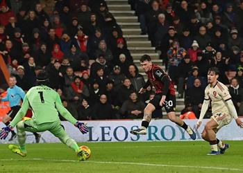 فيديو خيمنيز يسجل هدف بورنموث الثاني أمام ليفربول