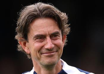 مدرب توتنهام لاعب ليفربول ليس ميسي ورونالدو لأتحدث عنه