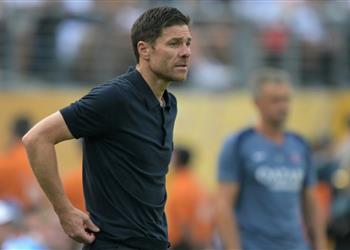 عامل إضافي يقرب ألونسو من تدريب ليفربول