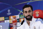 أربيلوا: لاعب ريال مدريد أدهشني عن قرب.. وأرفض إزعاج مورينيو