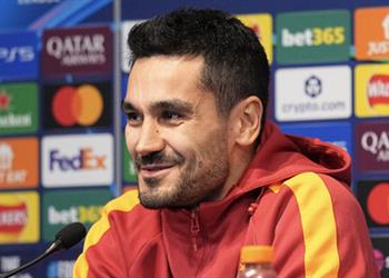 جوندوجان علينا إيقاف لاعب مانشستر سيتي وما زلت مشجع ا لهم