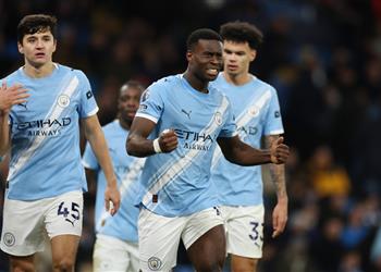 سكولز يشيد بـ مارك جويهي تعامل بشكل احترافي مع كريستال بالاس عكس لاعب ليفربول