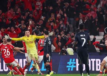 فيديو مورينيو ي بدع والحارس ي سجل بنفيكا يصعق ريال مدريد برباعية ويحرمه من التأهل المباشر بدوري أبطال أوروبا