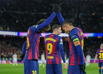 منافس برشلونة في دور الـ16 من دوري أبطال أوروبا