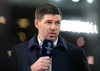 جيرارد يتوقع مصير سلوت ويؤكد جمهور ليفربول نفذ صبره