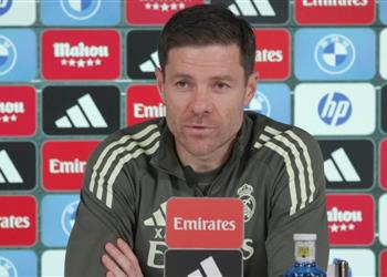 ألونسو يوضح حالة فينيسيوس بعد صافرات الاستهجان ويكشف بديل مبابي