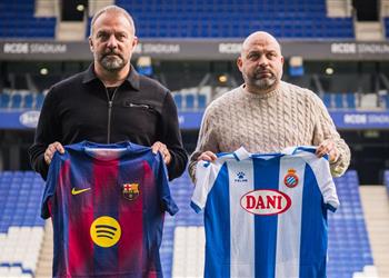 لويس فيجو جديد جماهير إسبانيول تخطط لاحتجاج مثير للجدل أمام برشلونة