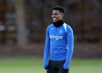 ديكو يوضح سبب رفض برشلونة التعاقد مع إستيفاو قبل تشيلسي