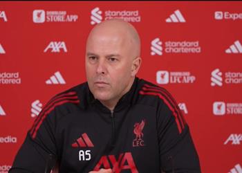 سلوت يعلن ضربة قوية بشأن لاعب ليفربول ويصر ح الدوري الإنجليزي متطور عن أبطال أوروبا