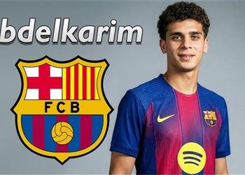 فيديو حمزة عبد الكريم يصل مطار برشلونة قبل إعلان انتقاله رسمي ا