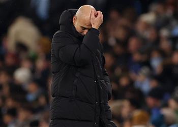 لاعب مانشستر سيتي يتعرض للإصابة ويغادر مباراة تشيلسي