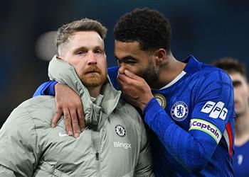 سكاي سبورت مدرب تشيلسي الجديد يصل إلى لندن تمهيدا لخلافة ماريسكا