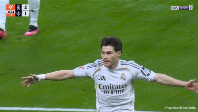 هدف ريال مدريد الخامس في مرمي ريال بيتيس بالدوري الاسباني