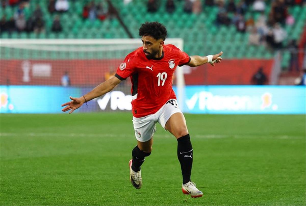 فيديو | مروان عطية يسجل هدف مصر الأول أمام بنين