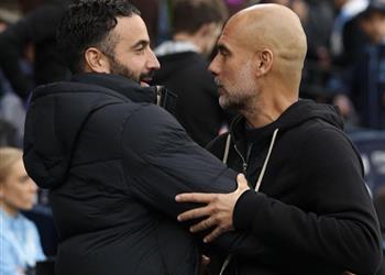 جوارديولا يعلن إصابة لاعب مانشستر سيتي ويعلق على إقالة أموريم