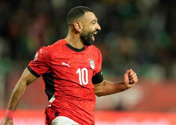 نجم ليفربول مشيد ا بـ محمد صلاح تعلمت الكثير منه ويعرف ما عليه فعله مع النادي