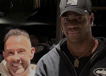 بالوتيلي ينضم إلى نادي عربي لمدة عامين ونصف