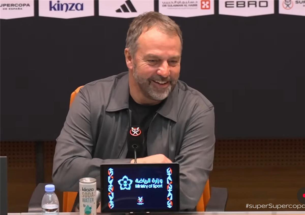 فليك: أعشق طريقة لعبنا أمام أتلتيك بلباو.. ولاعب برشلونة سليم 