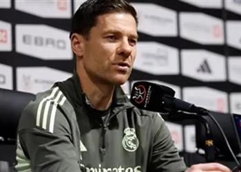 ألونسو عن مشادة سيميوني وفينيسيوس في مباراة ريال مدريد وأتلتيكو مدريد تجاوز للاحترام