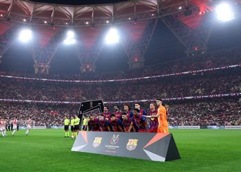 رسميا برشلونة يكافئ لاعبه بعد التأهل لنهائي كأس السوبر الإسباني