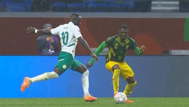 تصدي حارس مالي يحرم ماني من تسجيل هدف رائع لـ السنغال