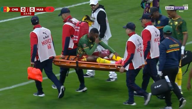 اصابة لاعب الكاميرون وبكائه امام المغرب بكأس أمم افريقيا