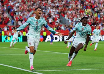 ريكورد: رقم 7 التاريخي لـ رونالدو سيرتديه لاعبًا آخر أمام الدنمارك