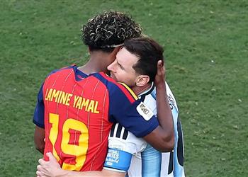 مشروع جديد يلم شمل ليونيل ميسي ولامين يامال في 2027