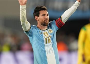 مدرب إسبانيا السابق يقر اعتراف ا هام ا بشأن ميسي
