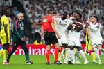 موقف فينيسيوس من المشاركة أمام برشلونة بعد طرده في مباراة ريال مدريد وفياريال