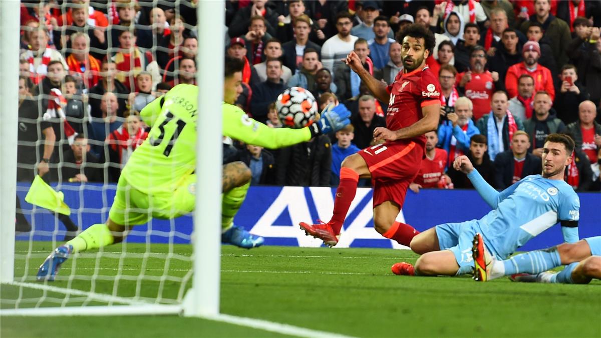 إعلامي بريطاني يتحسر على محمد صلاح قبل مباراة ليفربول ومانشستر سيتي