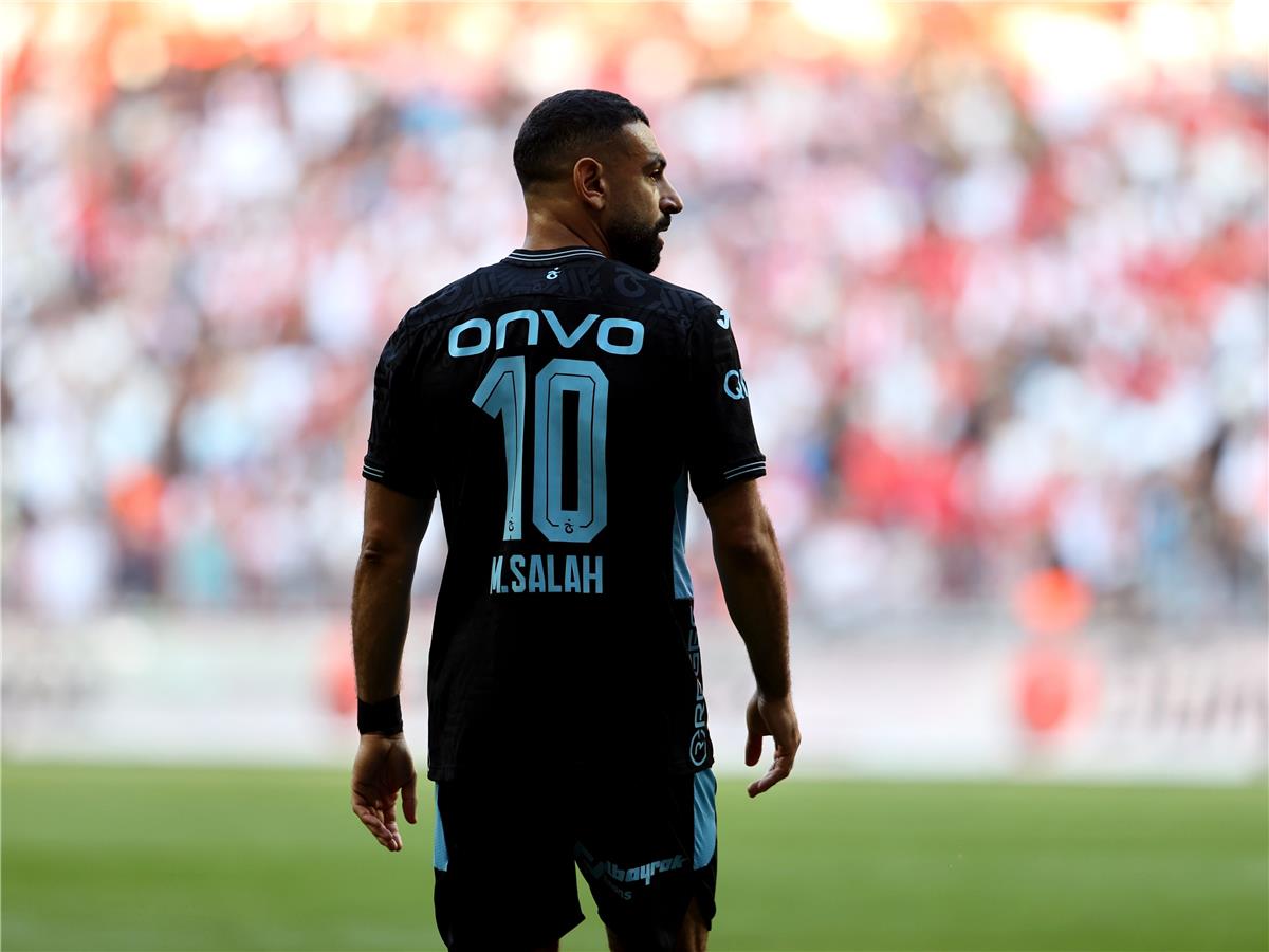 شبكة بريطانية: محمد صلاح يواصل تألقه وسط تغيرات في أجواء طرابزون سبور