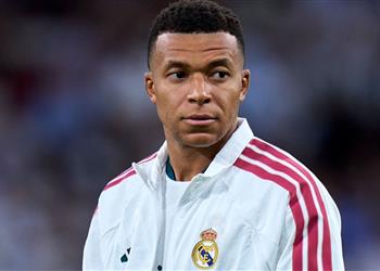 متجاوز ا ميسي كيليان مبابي يقترب من رقم قياسي تاريخي في دوري أبطال أوروبا